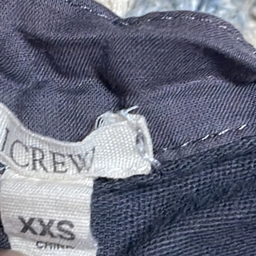 💜J. Crew 💜Cotton Blouse XXS Gray Ruffle Button Detail Soft like T-Shirt! B… - Picture 7 of 16